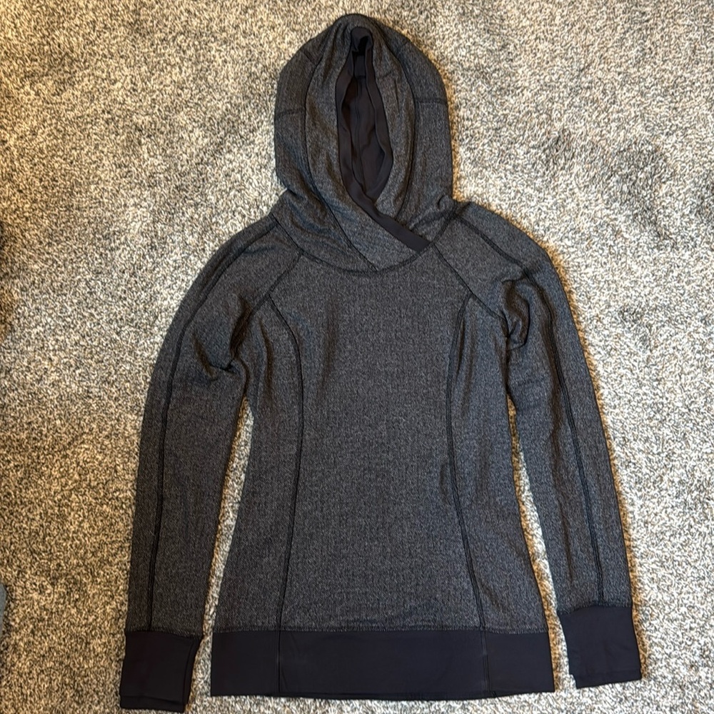 Lululemon top
